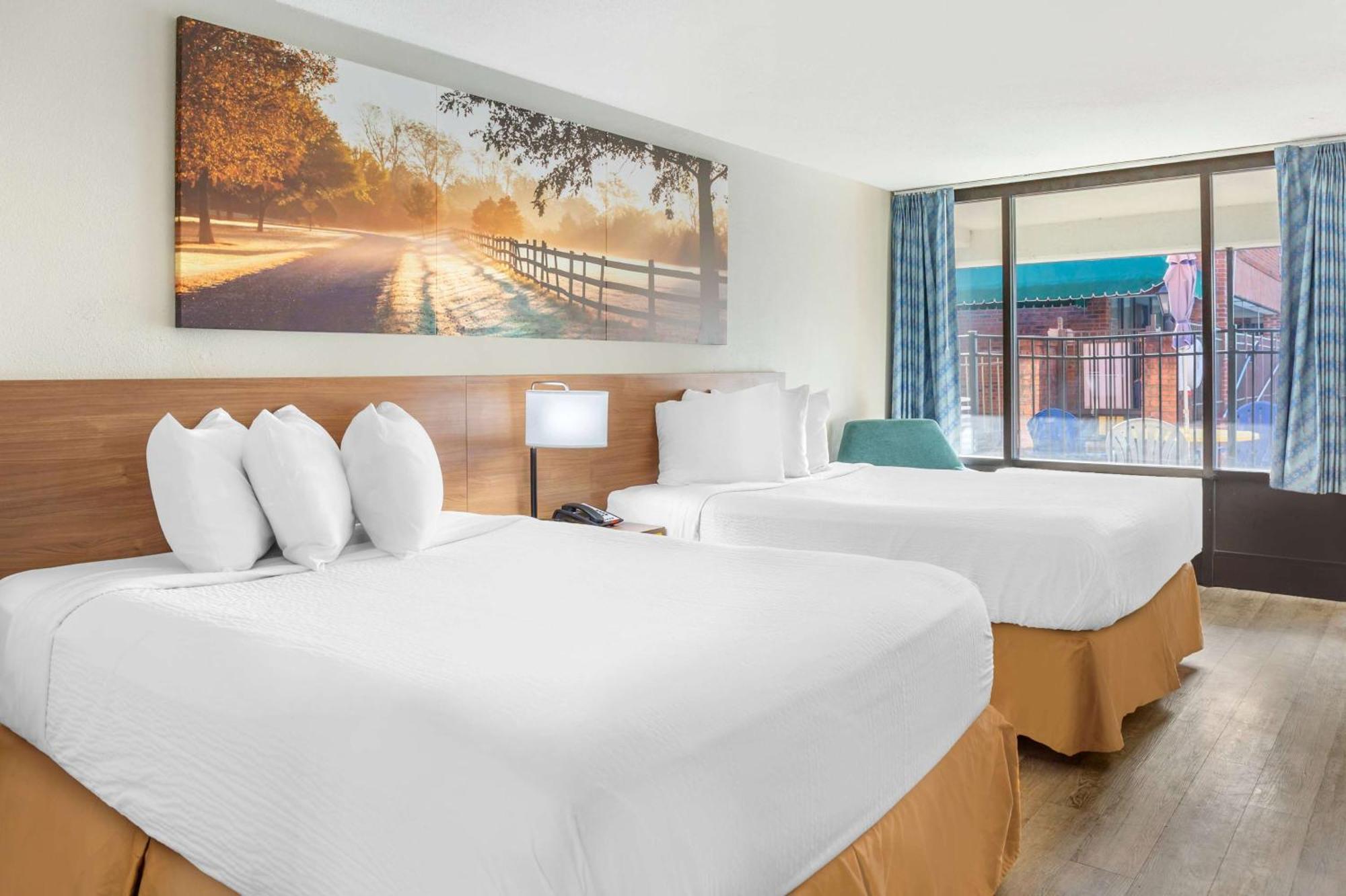 Motel Days & By Wyndham Golden East
